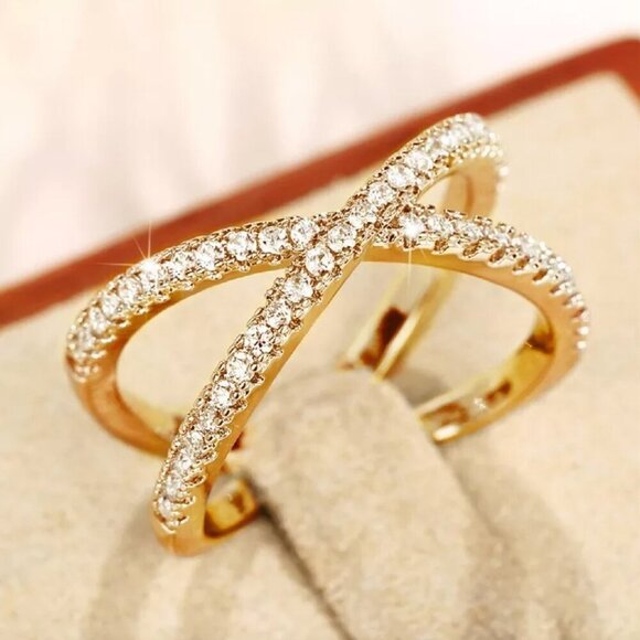 NEW 18k Gold Diamond Ring Band Criss Cross Ring - Picture 1 of 5